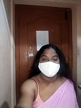 Snapshot of Megha_21 chatting on 09-23-25, 07:21 Megha 21 online show from 09-23-25, 07:21