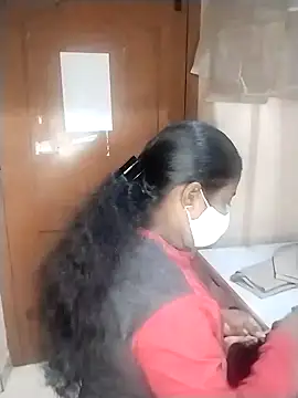 Snapshot of Megha_21 chatting on 09-22-25, 05:52 Megha 21 online show from 09-22-25, 05:52