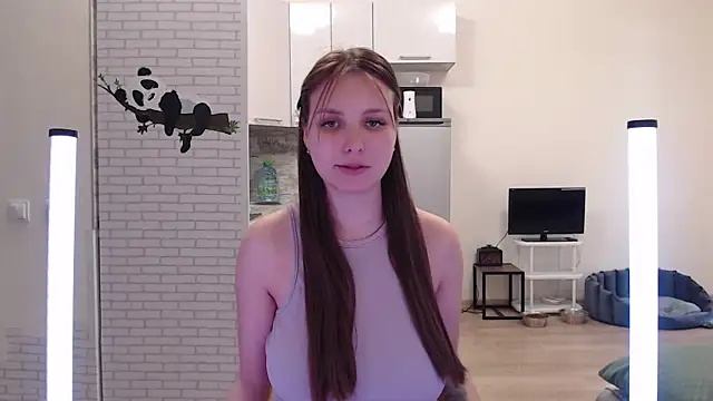 Snapshot of Leonaalove chatting on 04-14-26, 12:54 Leonaalove online show from 04-14-26, 12:54