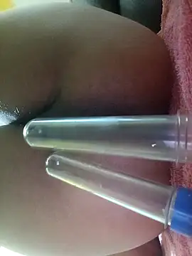 Snapshot of Italo_gay chatting on 11-15-25, 11:31 Italo gay online show from 11-15-25, 11:31