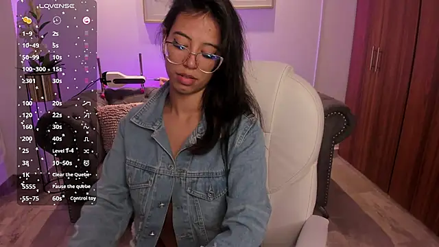 raven stonee online show from 10-07-25, 03:18