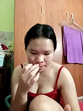 emyeuhss online show from 10-06-25, 07:47