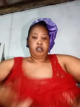 Snapshot of OCEANSQUITERXXX chatting on 06-21-26, 03:23 OCEANSQUITERXXX online show from 06-21-26, 03:23