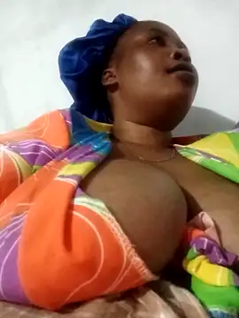 Snapshot of OCEANSQUITERXXX chatting on 05-10-26, 06:32 OCEANSQUITERXXX online show from 05-10-26, 06:32