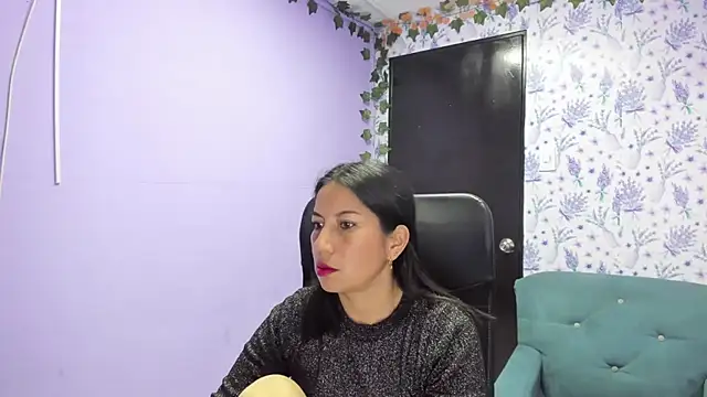 Megan Collinss  online show from 11-20-25, 01:34