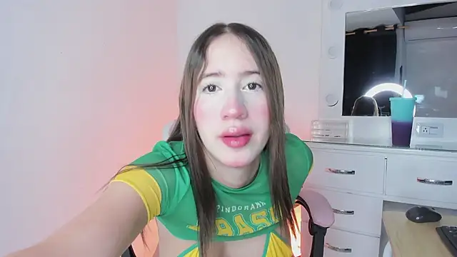 lovingdarcy  online show from 02-14-26, 11:10