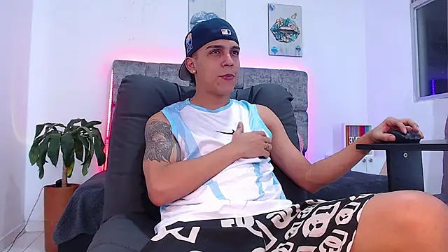 david santos16 online show from 11-07-25, 03:22