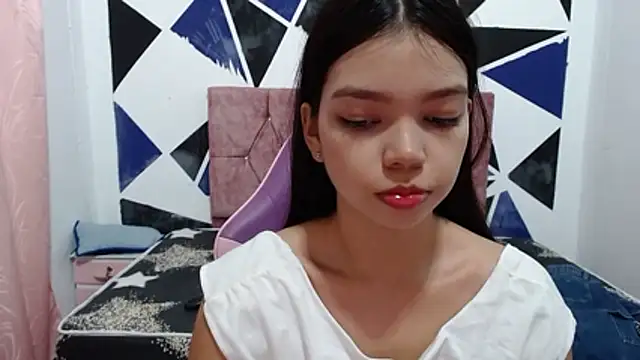 shy luna18 online show from 11-28-25, 01:11