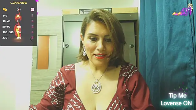 Snapshot of Marysexy73 chatting on 09-18-25, 10:18 Marysexy73 online show from 09-18-25, 10:18