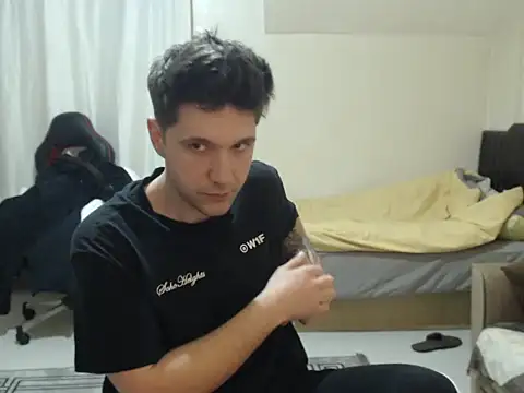 2handsomemann online show from 04-28-26, 07:40