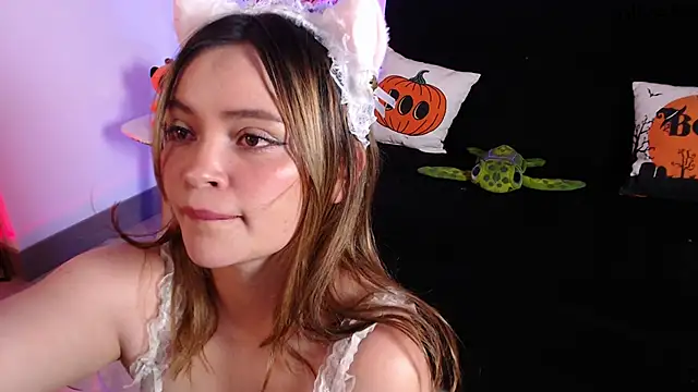 aliiceFM online show from 10-26-25, 01:39