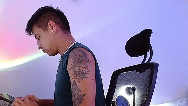 Juann-cock online show from 02-05-26, 01:34