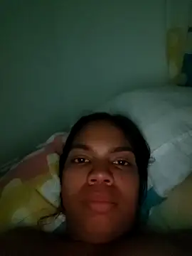Snapshot of CloeeHills_ chatting on 10-16-25, 03:04 CloeeHills online show from 10-16-25, 03:04