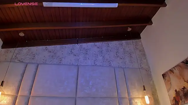 Mily Vermont online show from 02-14-26, 07:47