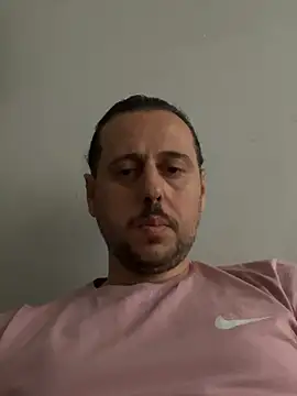 Snapshot of paleron34 chatting on 07-25-26, 01:17 paleron34 online show from 07-25-26, 01:17