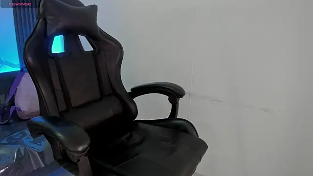 Snapshot of ShaunaDream chatting on 03-01-26, 05:07 ShaunaDream online show from 03-01-26, 05:07