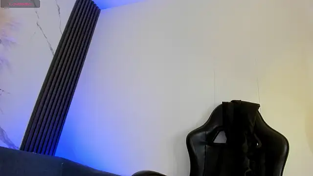 Snapshot of ShaunaDream chatting on 02-16-26, 04:33 ShaunaDream online show from 02-16-26, 04:33