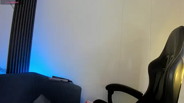 Snapshot of ShaunaDream chatting on 02-15-26, 07:51 ShaunaDream online show from 02-15-26, 07:51