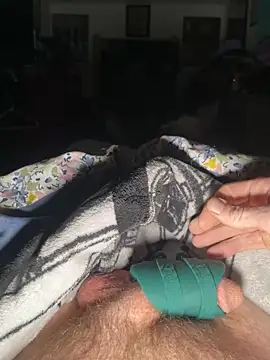 Snapshot of 66Retro99 chatting on 10-21-25, 06:24 66Retro99 online show from 10-21-25, 06:24