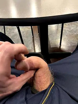 Snapshot of 66Retro99 chatting on 11-26-25, 02:22 66Retro99 online show from 11-26-25, 02:22