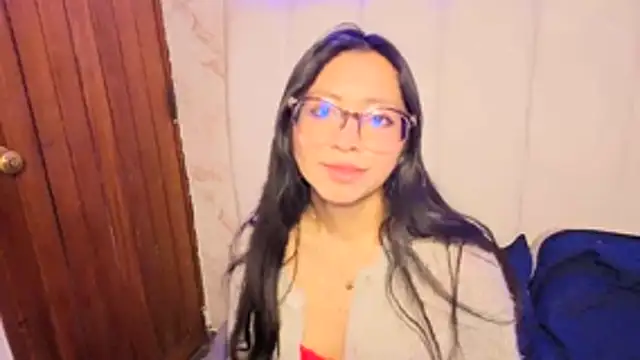 VioletxBloom online show from 11-16-25, 07:07