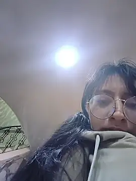 VioletxBloom online show from 04-17-26, 12:57