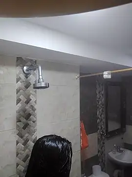 VioletxBloom online show from 11-28-25, 04:51