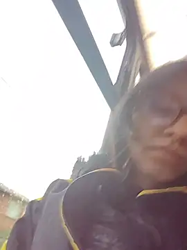 VioletxBloom online show from 12-04-25, 11:20