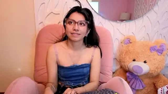 VioletxBloom online show from 04-07-26, 12:07