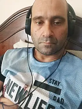 Snapshot of Jose1985oliveira chatting on 06-21-26, 01:17 Jose1985oliveira online show from 06-21-26, 01:17