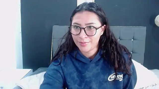 Snapshot of nicolee_8 chatting on 09-27-25, 11:16 nicolee 8 online show from 09-27-25, 11:16