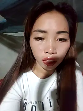 Snapshot of sulove_xx chatting on 10-10-25, 11:38 sulove xx online show from 10-10-25, 11:38