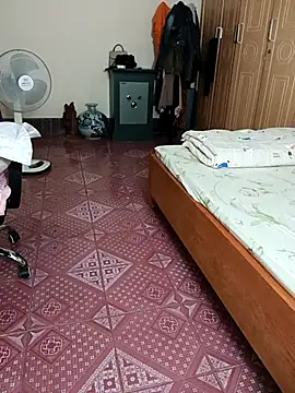 Moona heny online show from 11-02-25, 10:37