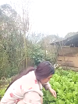 quynhkoolbae online show from 02-15-26, 11:36