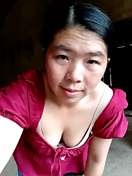quynhkoolbae online show from 10-14-25, 11:47