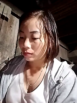 Annaacutee online show from 11-11-25, 10:47