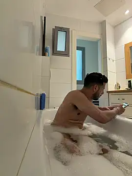 Snapshot of husbandandwifetobe chatting on 03-04-26, 05:37 husbandandwifetobe online show from 03-04-26, 05:37