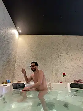 Snapshot of husbandandwifetobe chatting on 02-21-26, 01:02 husbandandwifetobe online show from 02-21-26, 01:02