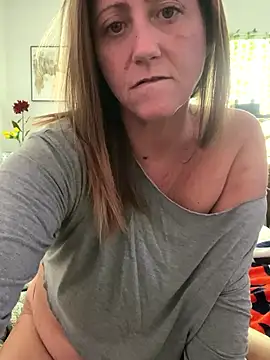 Milfy2017 online show from 01-08-26, 05:52