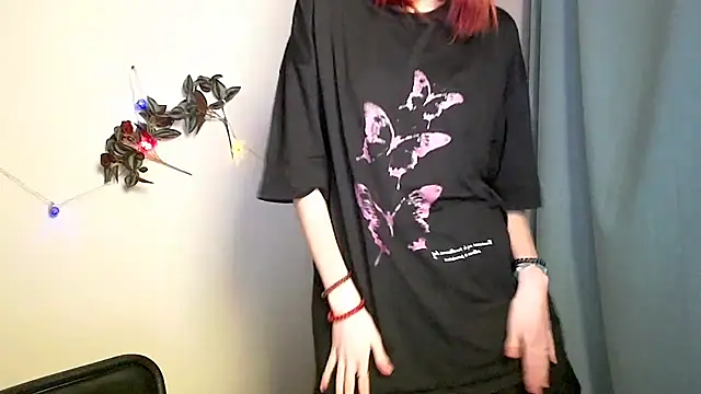 Snapshot of GuessMe___ chatting on 05-31-26, 06:31 GuessMe online show from 05-31-26, 06:31