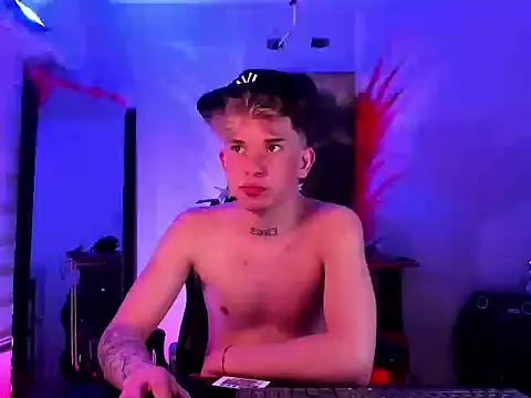 Snapshot of djkev_ chatting on 10-05-25, 11:56 djkev online show from 10-05-25, 11:56