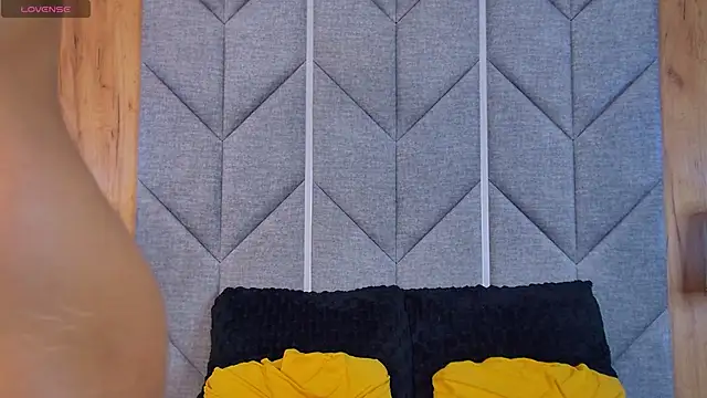 Kimberlymav online show from 10-04-25, 03:19