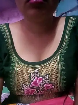 Snapshot of TINASONI chatting on 09-23-25, 03:52 TINASONI online show from 09-23-25, 03:52