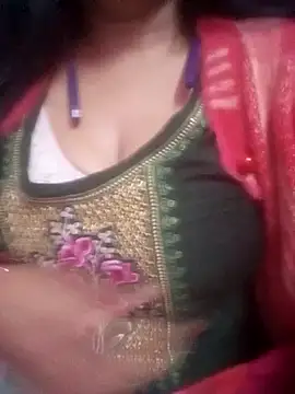 Snapshot of TINASONI chatting on 02-13-26, 10:43 TINASONI online show from 02-13-26, 10:43