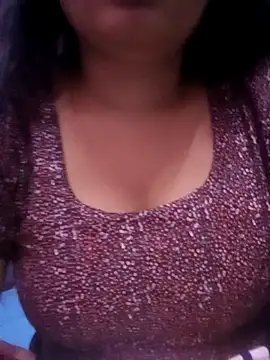 Snapshot of TINASONI chatting on 09-19-25, 03:21 TINASONI online show from 09-19-25, 03:21