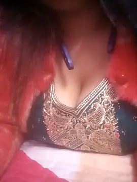 Snapshot of TINASONI chatting on 02-12-26, 10:37 TINASONI online show from 02-12-26, 10:37