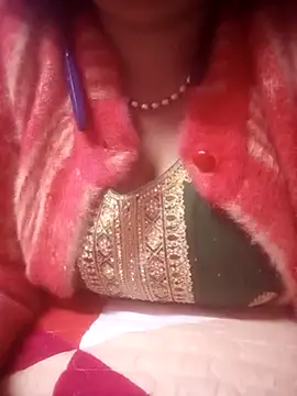 Snapshot of TINASONI chatting on 02-17-26, 12:52 TINASONI online show from 02-17-26, 12:52