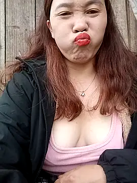 miumiu 00 online show from 11-11-25, 12:27