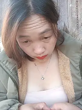 miumiu 00 online show from 12-01-25, 02:56