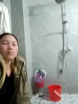 miumiu 00 online show from 11-25-25, 11:54